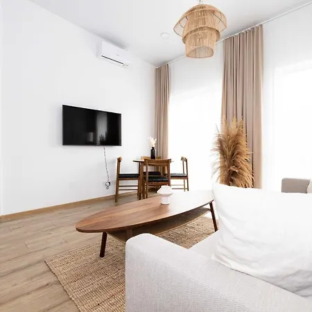 Smilga Apartment, By Cohost Паланга