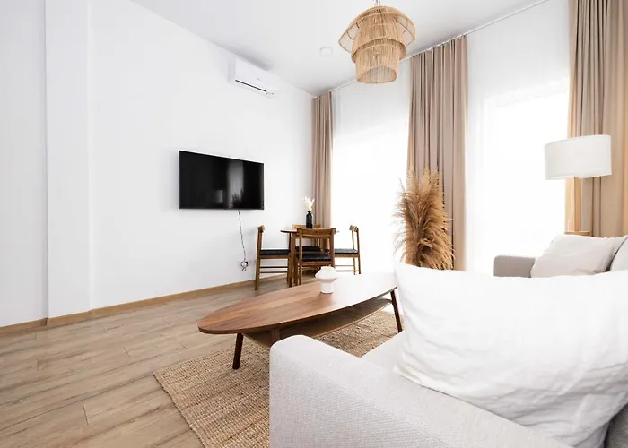 Smilga Apartment, By Cohost Παλάγκα